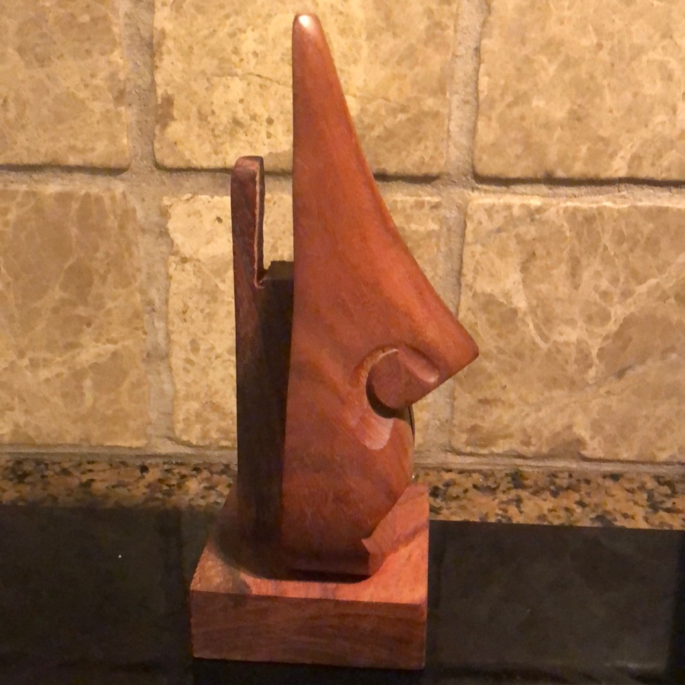 Whimsical glasses holder.